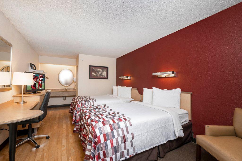 Red Roof Inn & Suites Detroit - Melvindale/Dearborn Zewnętrze zdjęcie