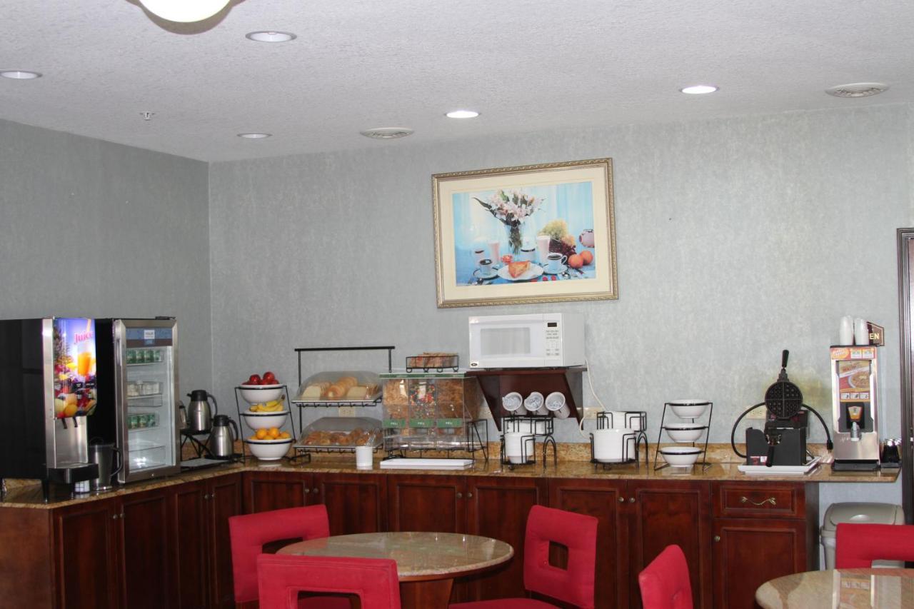 Red Roof Inn & Suites Detroit - Melvindale/Dearborn Zewnętrze zdjęcie