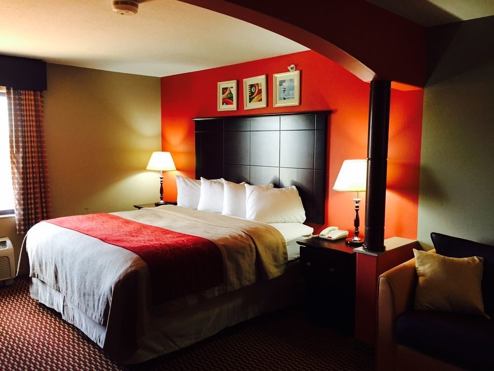 Red Roof Inn & Suites Detroit - Melvindale/Dearborn Zewnętrze zdjęcie