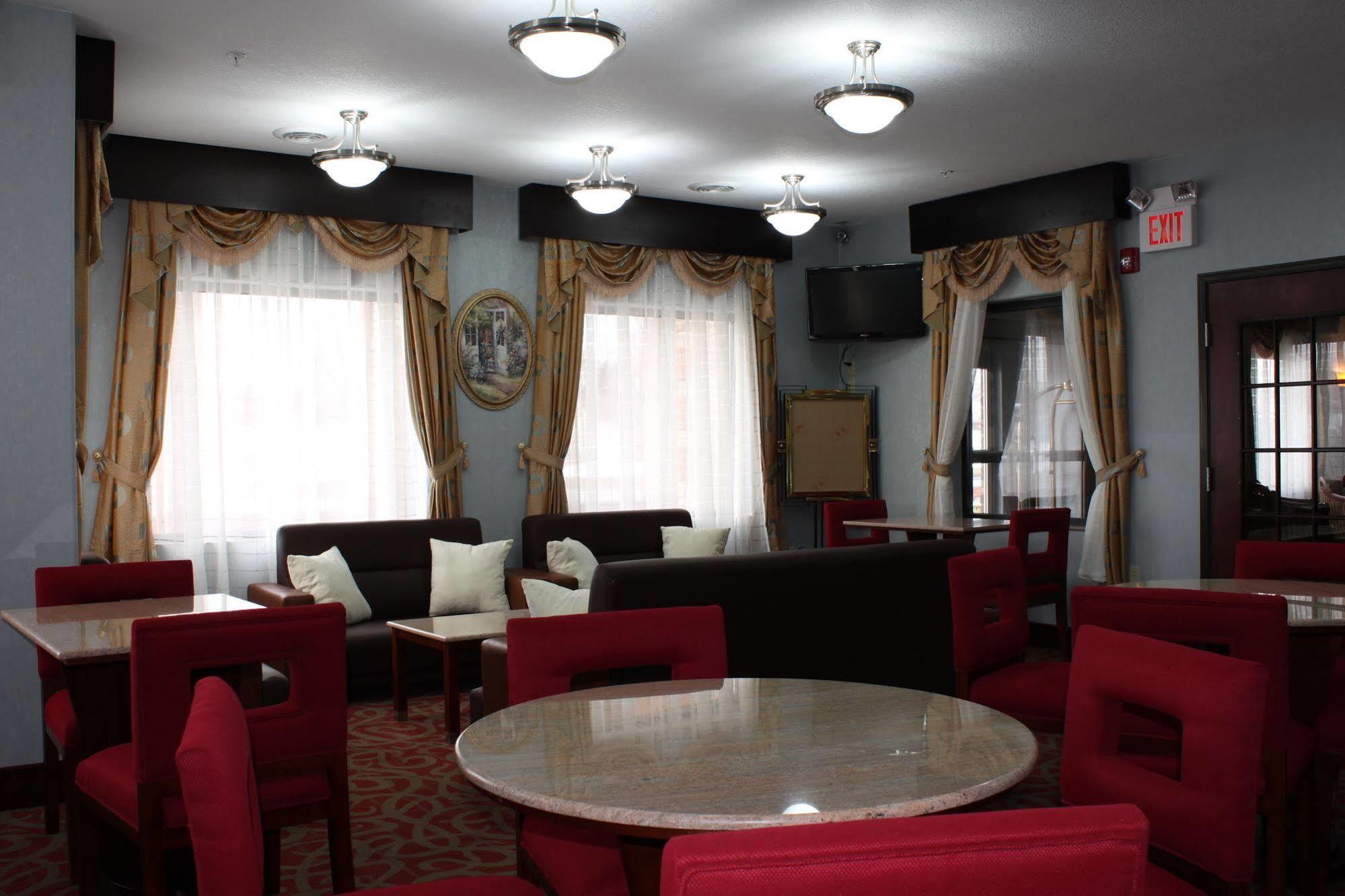 Red Roof Inn & Suites Detroit - Melvindale/Dearborn Zewnętrze zdjęcie